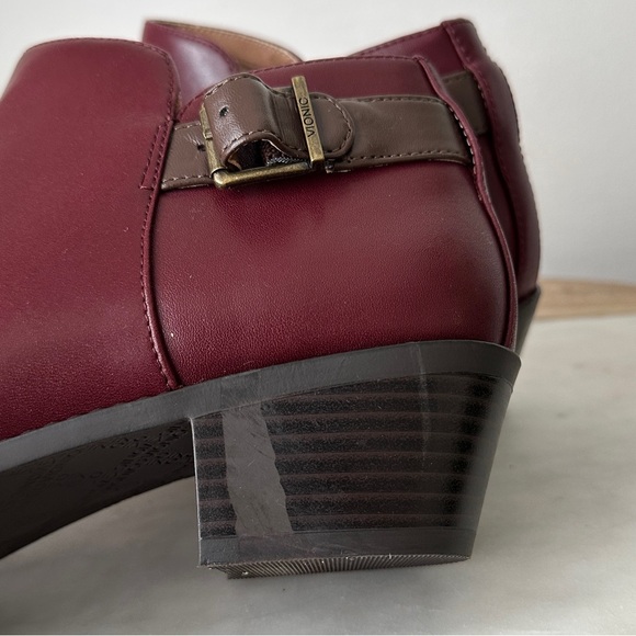 Vionic Millie Wine Leather Ankle
Booties Size 9.5 - Picture 14 of 14